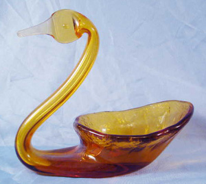 fostoria art glass swan sculpture
                          figurine dish