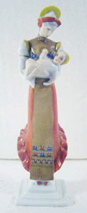 Herend porcelain madonna w/child
                          figurine